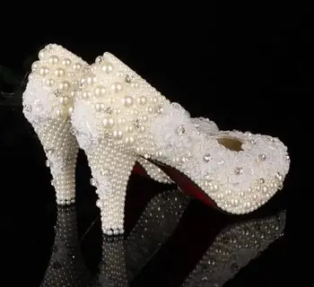 2018 Muhteşem Moda Stiletto Topuk Yuvarlak Ayak Bayan Ayakkabıları kristal ve inci düğün ayakkabı Dantel çiçek Beyaz Gelin Elbise Ayakkabı