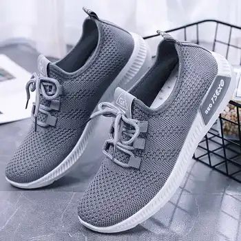 2022 Yaz Yeni kadın ayakkabısı Beyaz ayakkabı Moda Rahat Öğrenci Ayakkabı 3D Flyknit Nefes Sneakers Anne Bez Ayakkabı