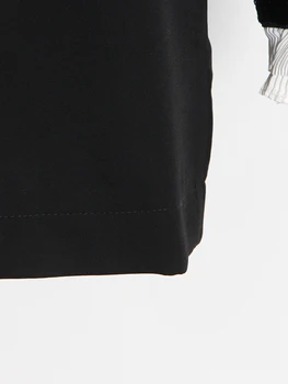 TWOTWINSTYLE Siyah Elbise Kadınlar Için Ince Standı Yaka Uzun Kollu Patchwork Ilmek Düğmeler A Line Mini Elbiseler Kadın 2021 Güz